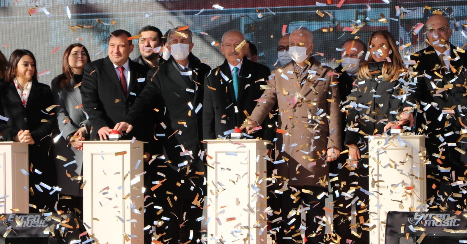 ELMADAĞI'MIZI GELİŞTİRMEK, MODERN VE ÇAĞDAŞ ŞEHİRLEŞME PLANIMIZI HAYATA GEÇİRMEK İÇİN GECE GÜNDÜZ ÇALIŞMAYA DEVAM EDİYORUZ.