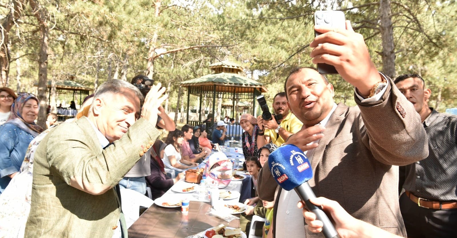 SEVGİ VAR ENGEL YOK.