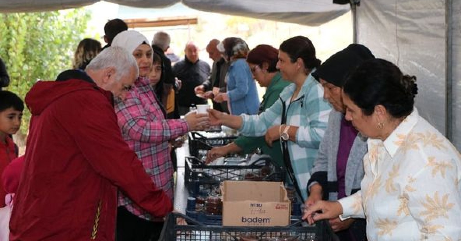 YENİMAHALLE AYVA FESTİVALİNDE BİZLERİ YALNIZ BIRAKMAYAN HEMŞEHRİLERİME TEŞEKKÜR EDERİM.