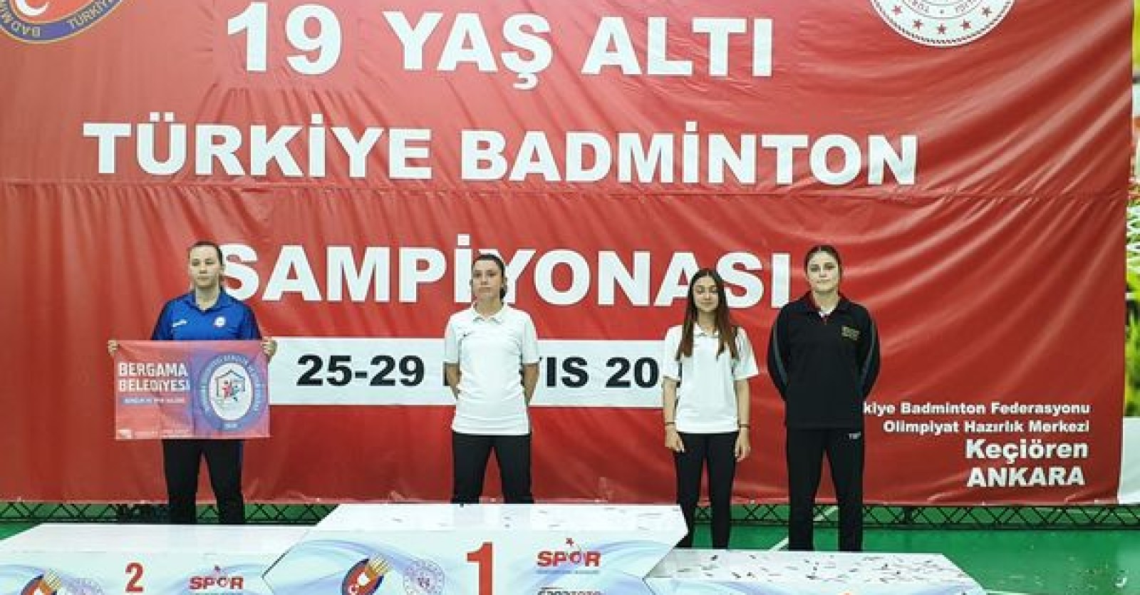 BAŞARILARIYLA BİZLERİ ONURLANDIRAN SPORCULARIMIZI YÜREKTEN TEBRİK EDİYORUZ.
